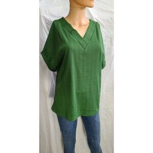 New Evaless sz Small oversized green solid V-neck short sleeve knit pullover top